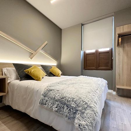 Hostal Maria Felisa Candás Exteriör bild