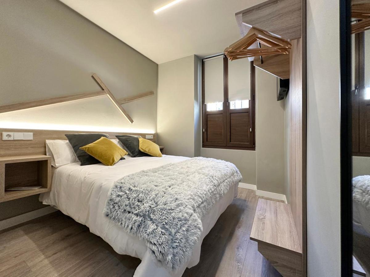 Hostal Maria Felisa Candás Exteriör bild